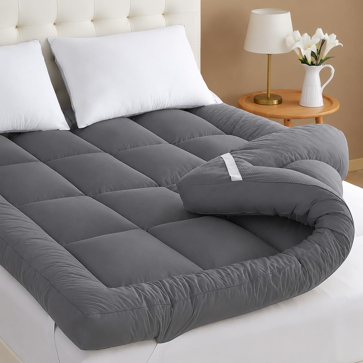 Small Double Mattress Topper 10cm Thick, Quilted Super Soft Microfiber Topper, 1400GSM Anti-Allergy Fiber Fill, Machine Washable with Strong Elastic Straps (Grey, Small Double Bed Topper)