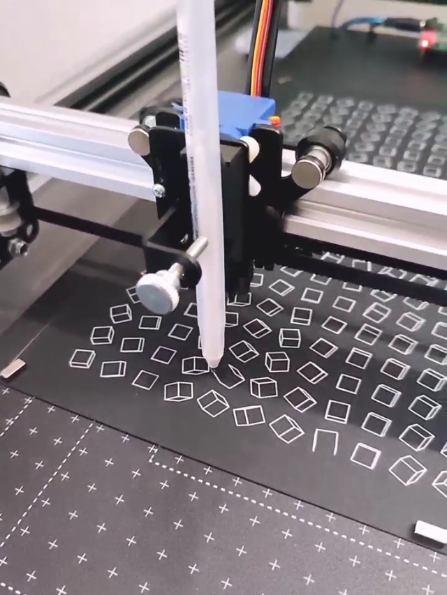 Amazon.com: UUNA TEK iDraw H SE Drawing Robot for Artists, Pen