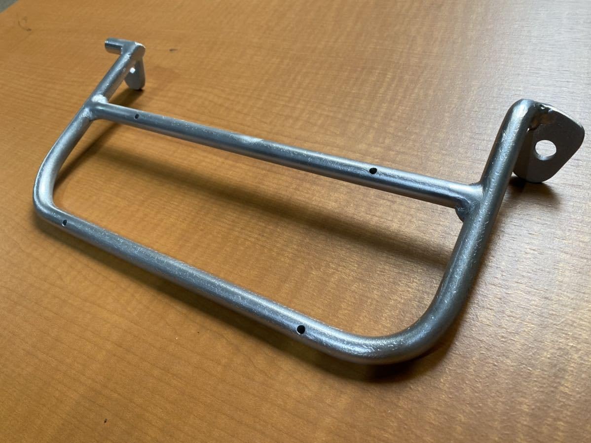 Amazon.co.jp: ハイエース200系 スーパーGL フットレスト 助手席用 足  