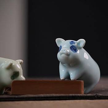 Amazon.co.jp: Eeeza 豚の置物 かわいい 微笑む豚 ブタさん 置物