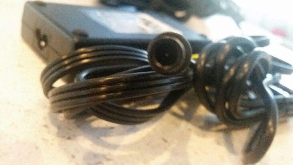 Dell DA180PM111 originale alimentatore 180 watt forma sottile per Inspiron 9100, XPS (M2010), Latitude 14 (E6420)
