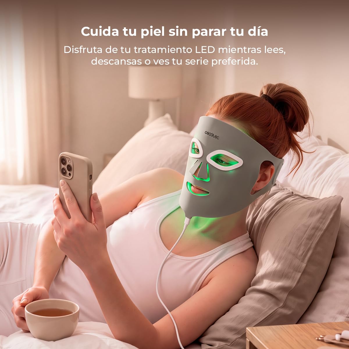 Cecotec Máscara Facial LED 9 Colores - 448 Puntos de Luz FaceCare LÜM Ice | Silicona Flexible libre de UV, 9 Funcionalidades, Luz Infrarroja (NIR), 112 LEDs (448 chips), Accesorios Efecto Frío