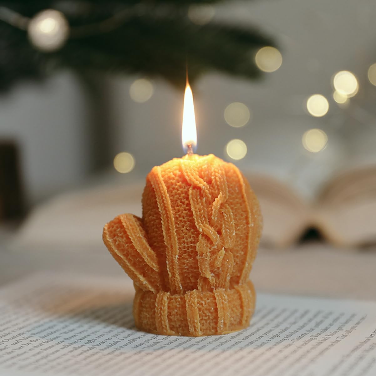 PRETYZOOM 5st Duftkerzen Weihnachtsdeko Kreative Kerze Kleine Handschuhkerzen Dekorative Duftkerze Aromatische Kerze Mini-kerze Gestrickte Handschuhkerze Desktop-ornament Orange Paraffin