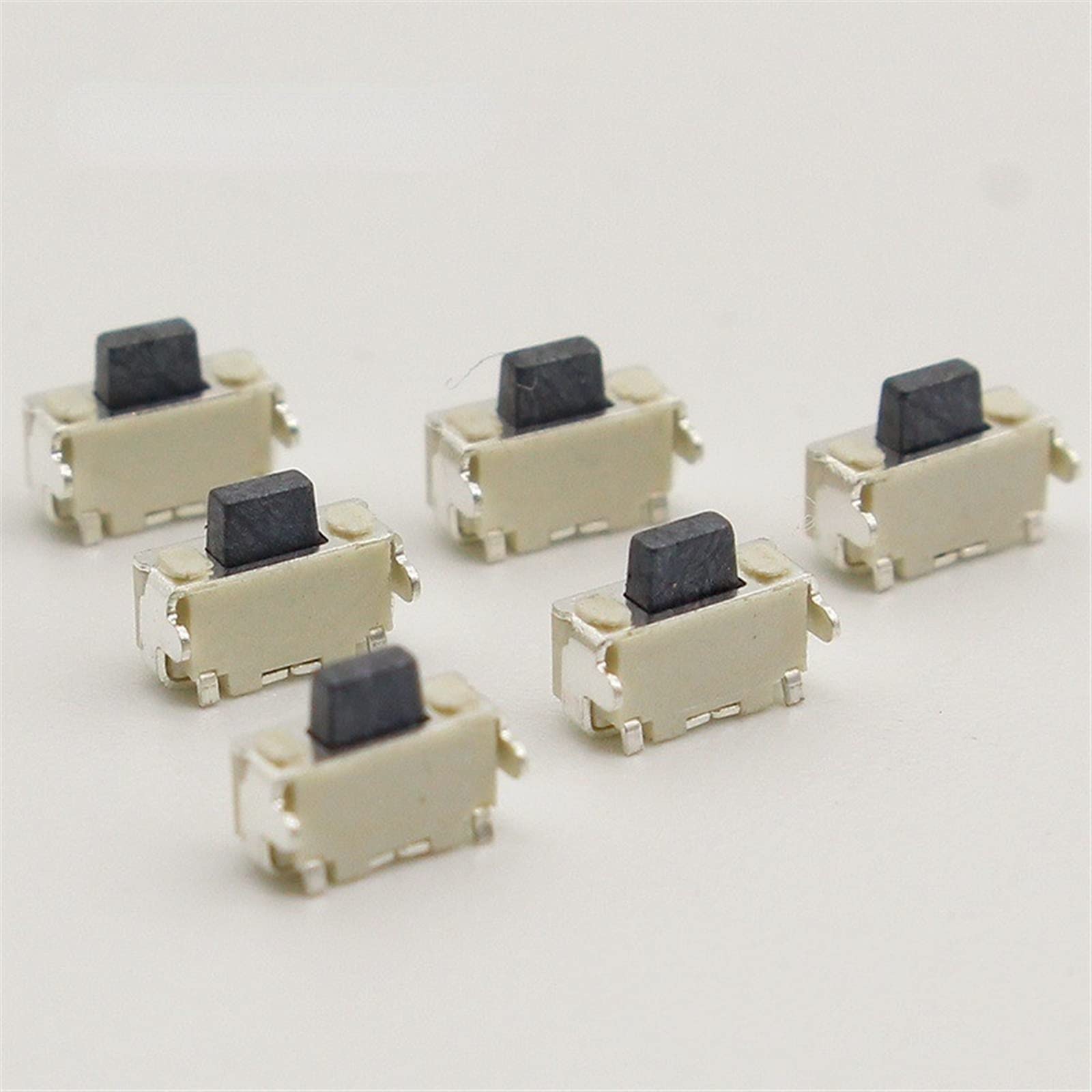 Micro interrupteur tact SMD 2x4 mm au clic précis pour réparation de bouton latéral de smartphone