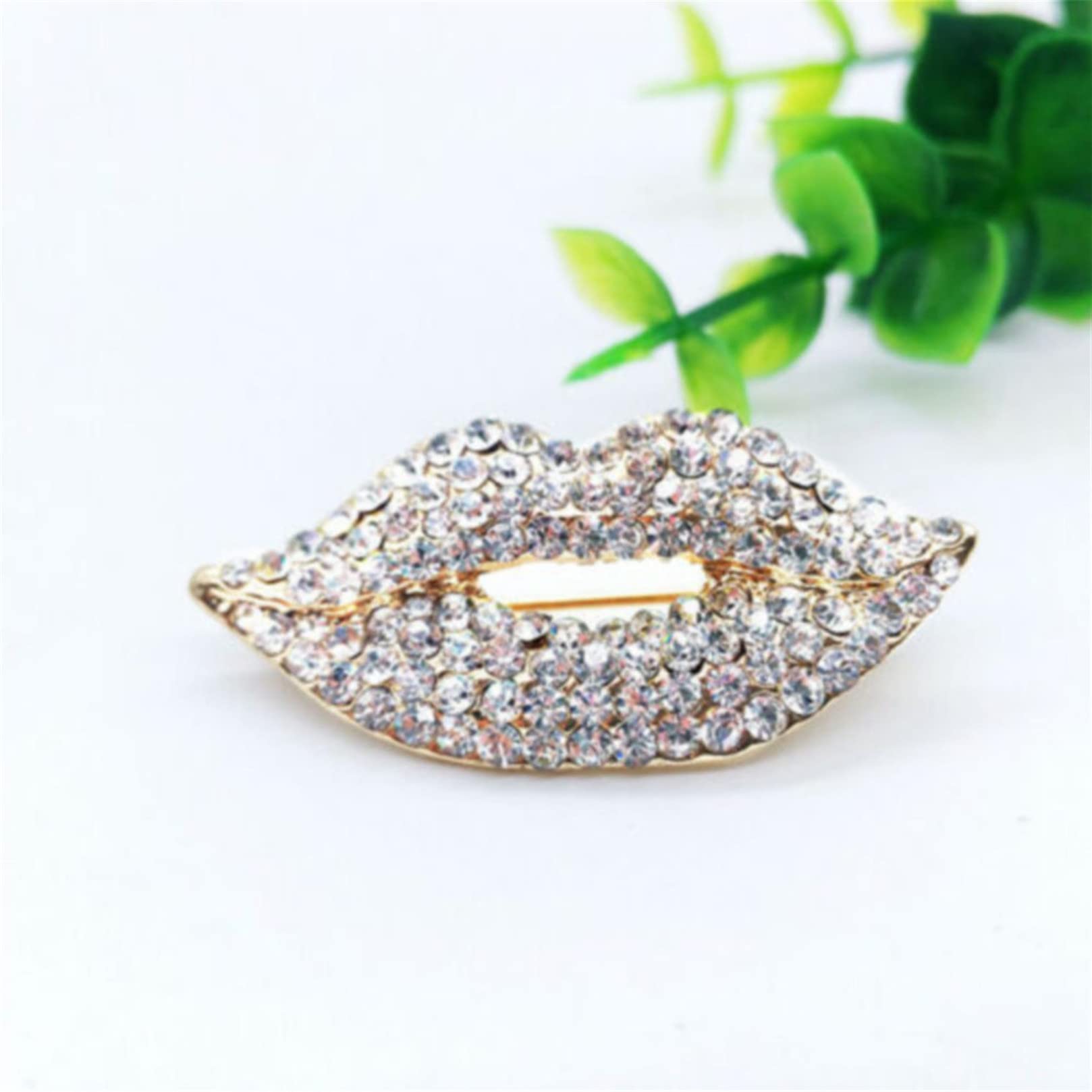 BCDZZBCDZZ Lip Brooch Rhinestone Creative Stylish Cute Lip Crystal Pin Sweater Shawl Scarf Buckle Jewelry for Kids Adult Girls Party Ornament Favors,White