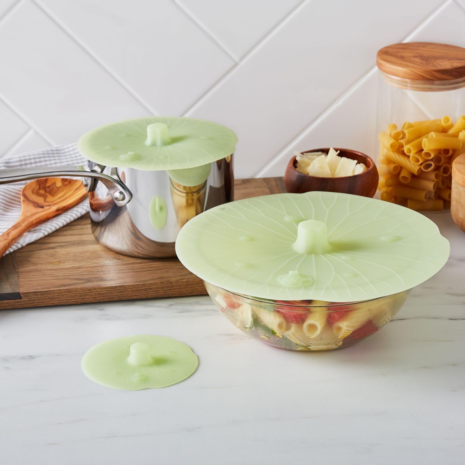 Sur La Table Lilly Pad Silicone Suction Lid Set – 3-Piece Airtight Covers for Bowls, Pots & Pans, Microwave & Oven, Heat-Resistant, Splatter Guard & Steamer Lid Alternative