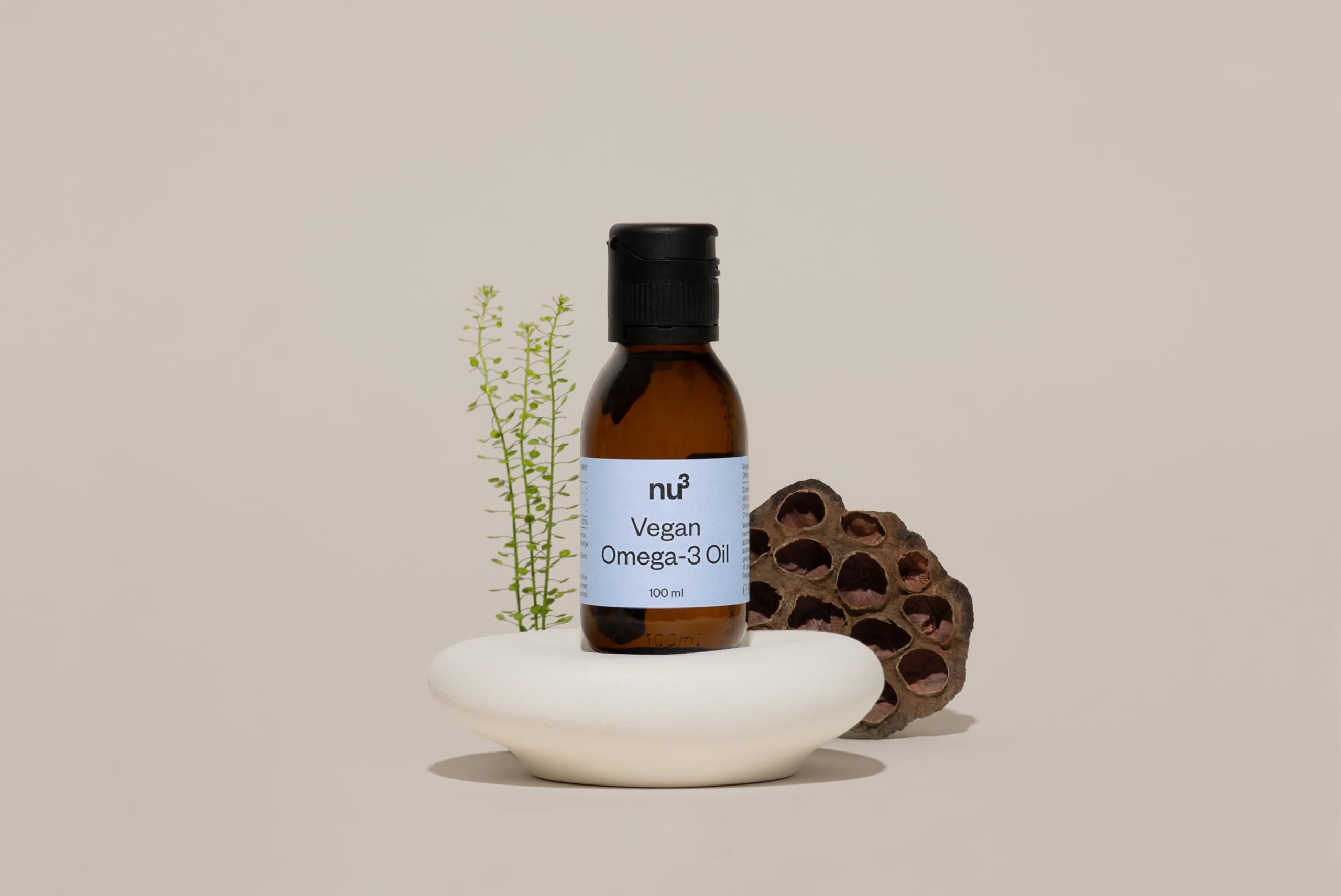 nu3 vegan Omega-3 Oil - Mikroalgenöl Öl, reich an DHA und EPA, Plus Vitamin D3, nachhaltig, fruchtiger Zitronengeschmack, vegan, pflanzliche Alternative für Fischöl, für Gehirn und Sehkraft – 2x100 ml