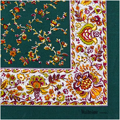 Foulard carré vert imprimé champêtre idéal pour vos sorties champêtres - 2