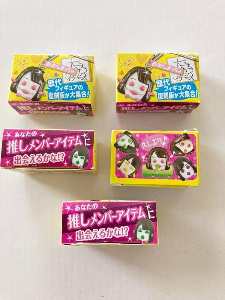 Amazon.co.jp: ぷっちょ AKB48 フィギュアストラップ 5個セット 歴代