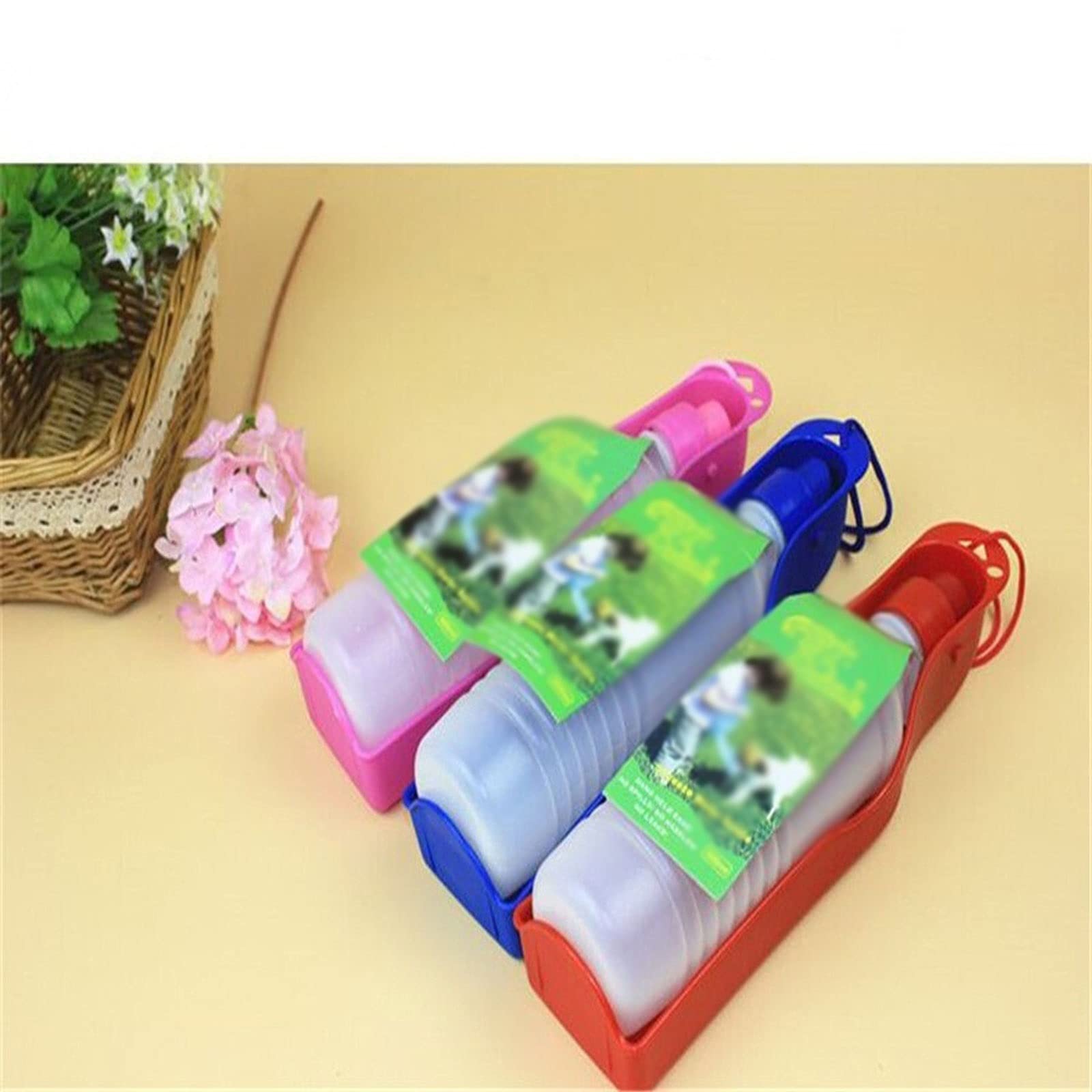 RTHGTFGW Comedero Perro Dog Pet Travel Agua Botella Agua Dispensador Plástico Plástico Cat Botura Alimentador Portátil Al Aire Libre Perrito Puppy Bowder 500ml (Color : Red)