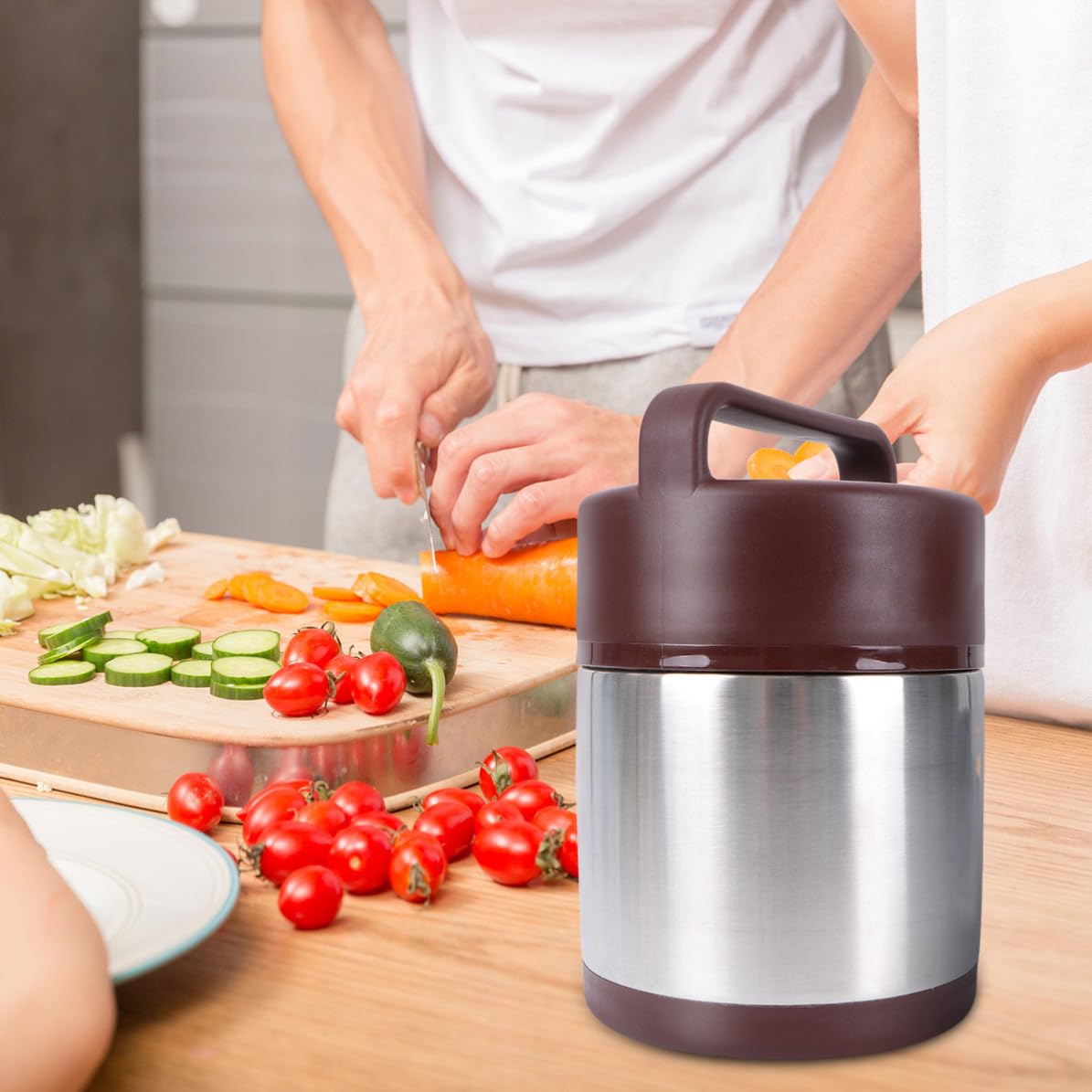 KICHOUSE Fiambrera Térmica de Acero Inoxidable Doble Capa y Capacidad de 2l, Diseño Tapa de Cierre Rápido para Oficina y Viajes