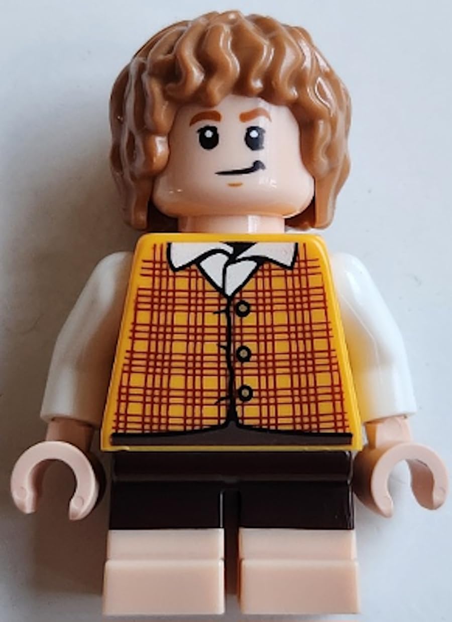 LEGO Lord of the Rings Minifigures from set 10354 (Meriadoc Brandybuck (Merry) - Bright Light Orange Vest)