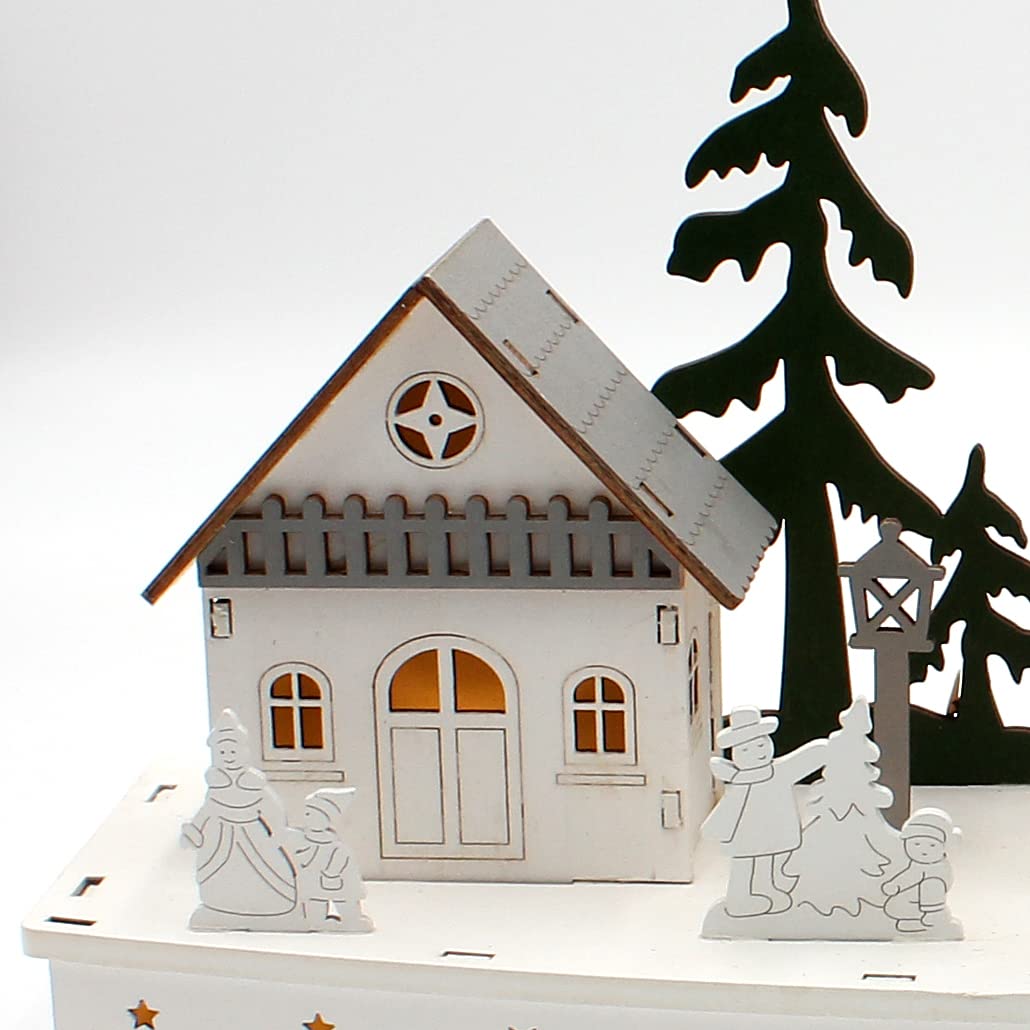 Dekohelden24 Winterszene aus Holz mit LED, Weiß mit Grau und Grün, Größe L/B/H 12 x 44 x 19 cm