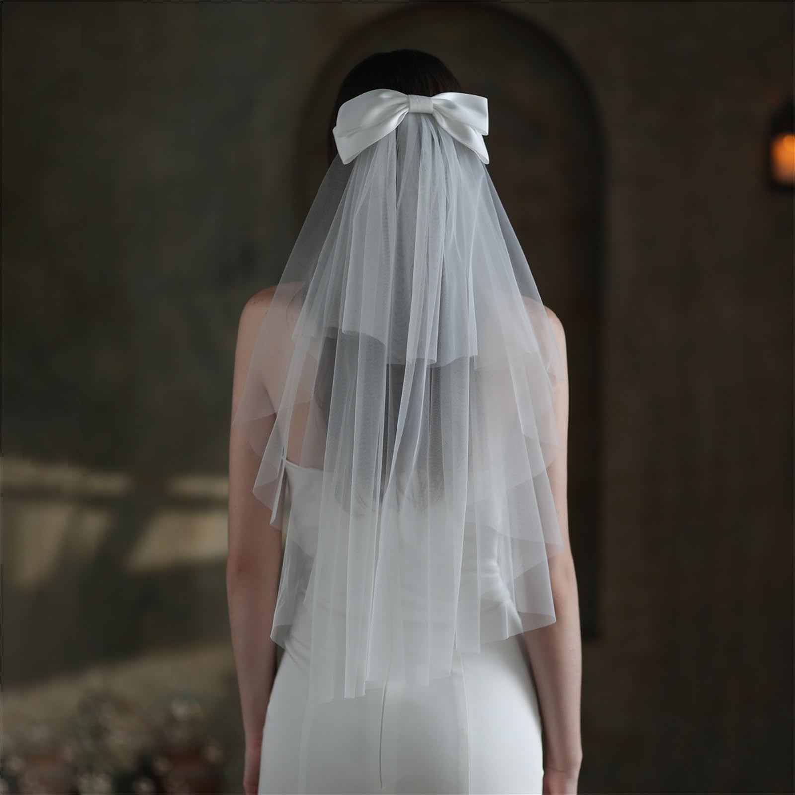 Brautschleier 2 Stück weicher Hochzeitsschleier, zweilagig, Tüll, Hochzeit, Brautschleier aus Satin, Schleife mit Haarkamm for die Hochzeit Brautaccessoires(White)