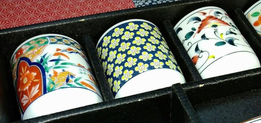 ♣【５０年前のコレクション品】新品・有田焼【春雄苑錦五彩作】茶碗・湯呑10セット ♢【50年前のコレクション】♥選べる3皿♥有田焼【春雄苑錦