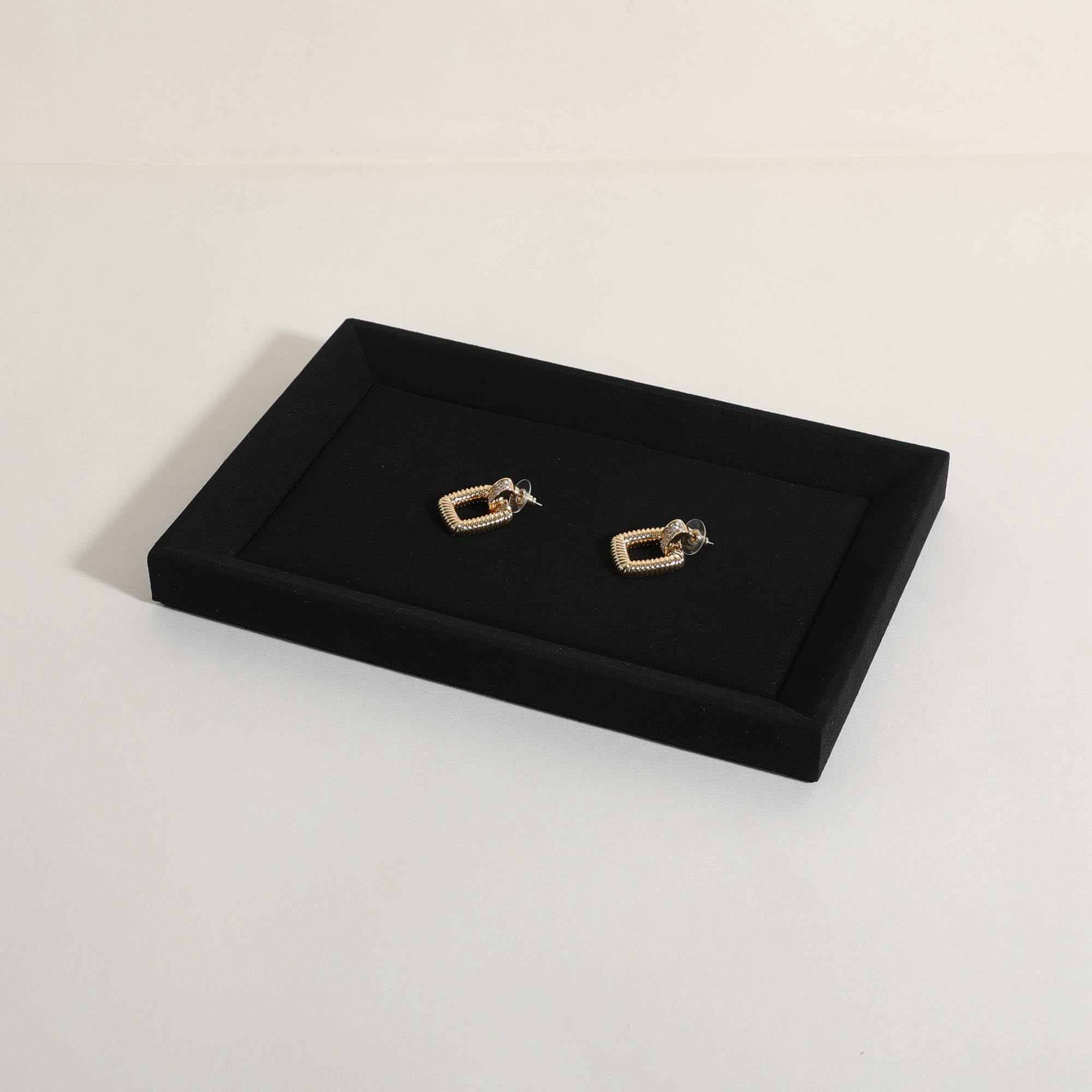 Gemeshou Black Gemehou Square Velvet Jewerly Display Tray, Nightstand Jewelry Organizer Plate, Stackable Empty Jewelry Showcase Tray For Necklace Bracelet Ring Earring Watch (-Small)