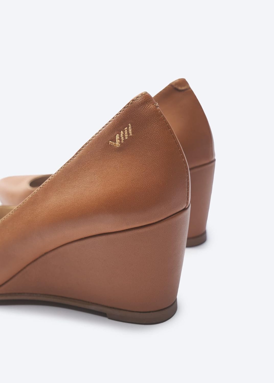 VISCATA Verona Women's Leather Wedge, Spain Handmade Casual Pump Comfortable Shoes with a Sturdy All Natural 2.5” Wedge. Made with Cushioned Leather Insole and Lined with Premium Leather