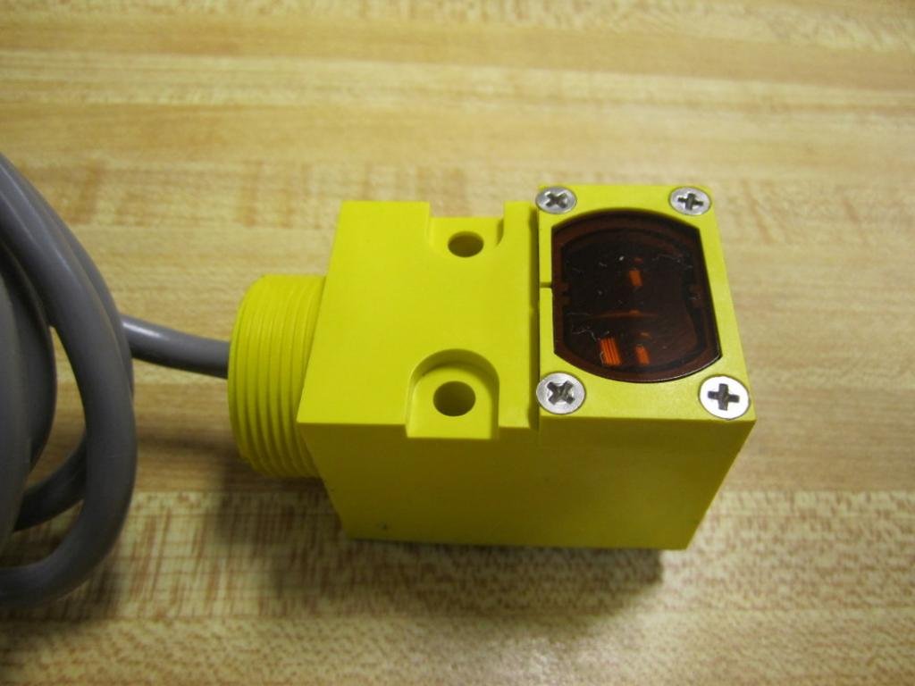 Banner SM2A912LVAG Valu-Beam Polarized Retro Sensor 26643