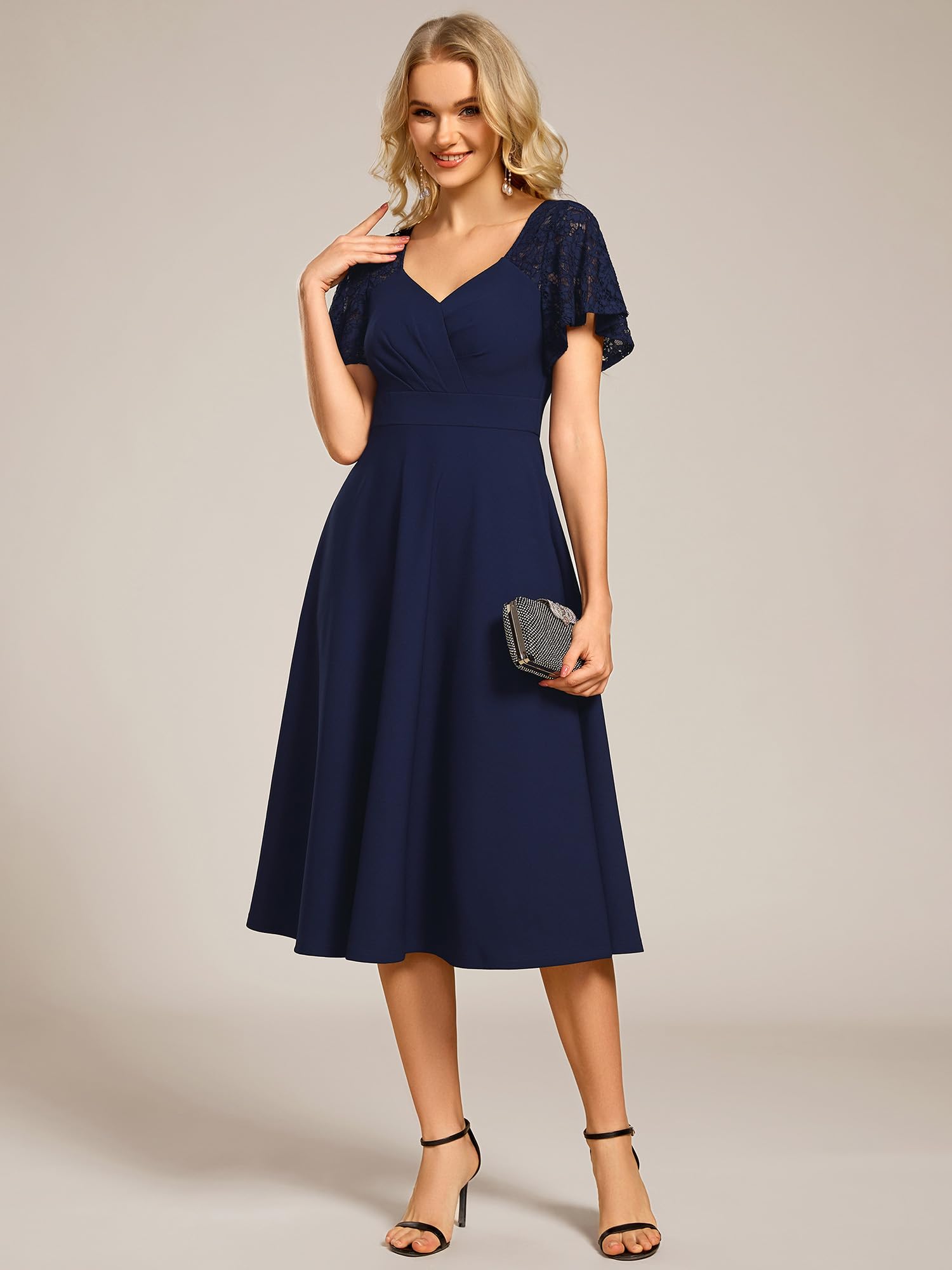 Ever-Pretty Robe Cocktail Élégante Col V Manches Courtes en Dentelle Bleu Marine pour Soirée Chic EG02334