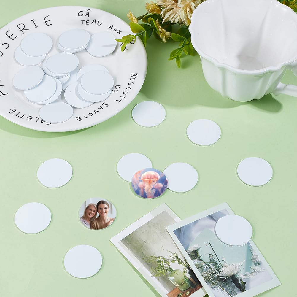 BENECREAT 30 pz Disco In Alluminio Rotondo Bianco, Fogli di Alluminio Vuoti per Sublimazione Da 3cm, Trasferimento Termico su Tavola di Alluminio per Spilla Da Petto, Porta Badge, Vassoio per Foto