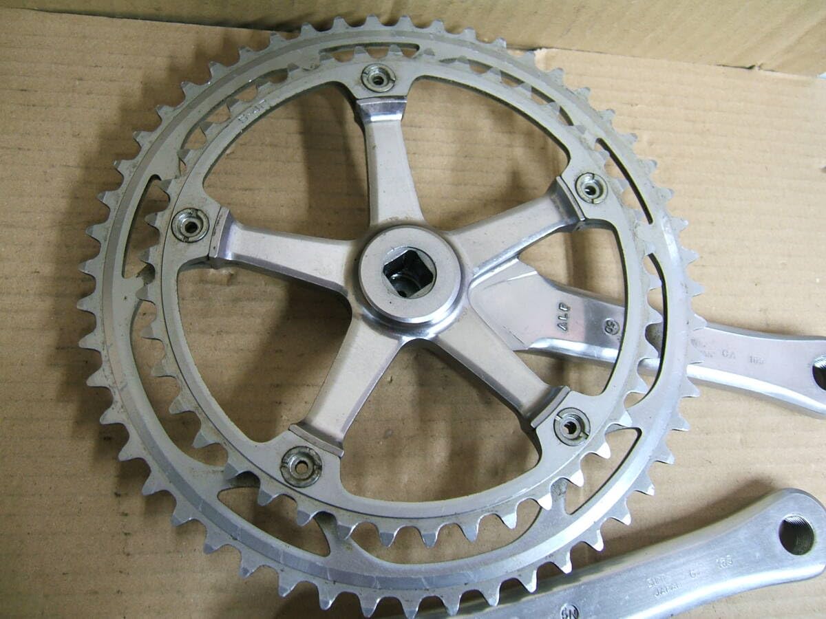 クランクセット　希少　165mm Amazon.co.jp: ロードバイク クランクセット 165mm 左右クランク