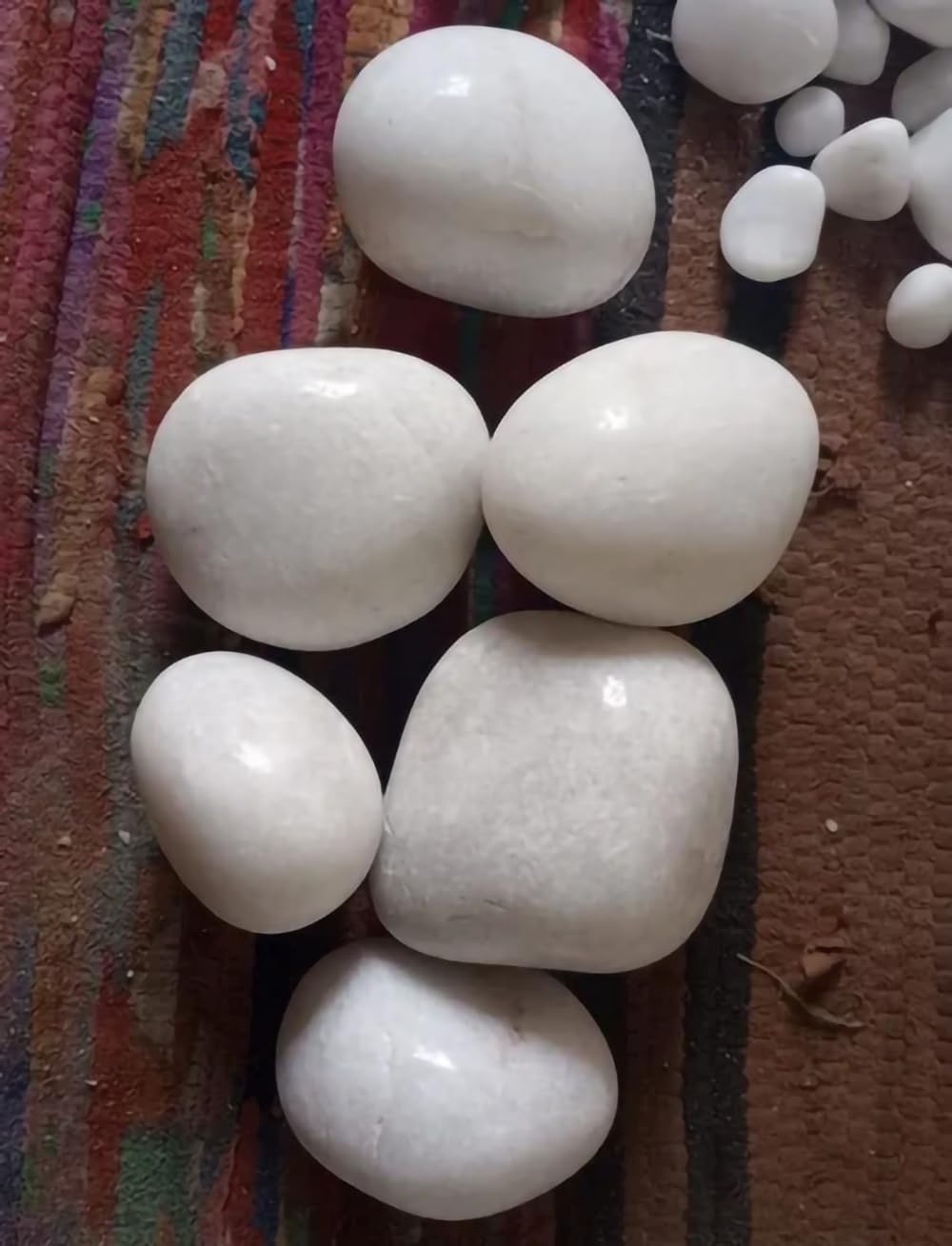 Milky White Round Glossy Polished Natural White Pebble Stone for Home and Hotel Design and Decoration - 5 kg Big Size (40 mm to 60 mm) (B0D269LTK3) Amazon Price History, Amazon Price Tracker