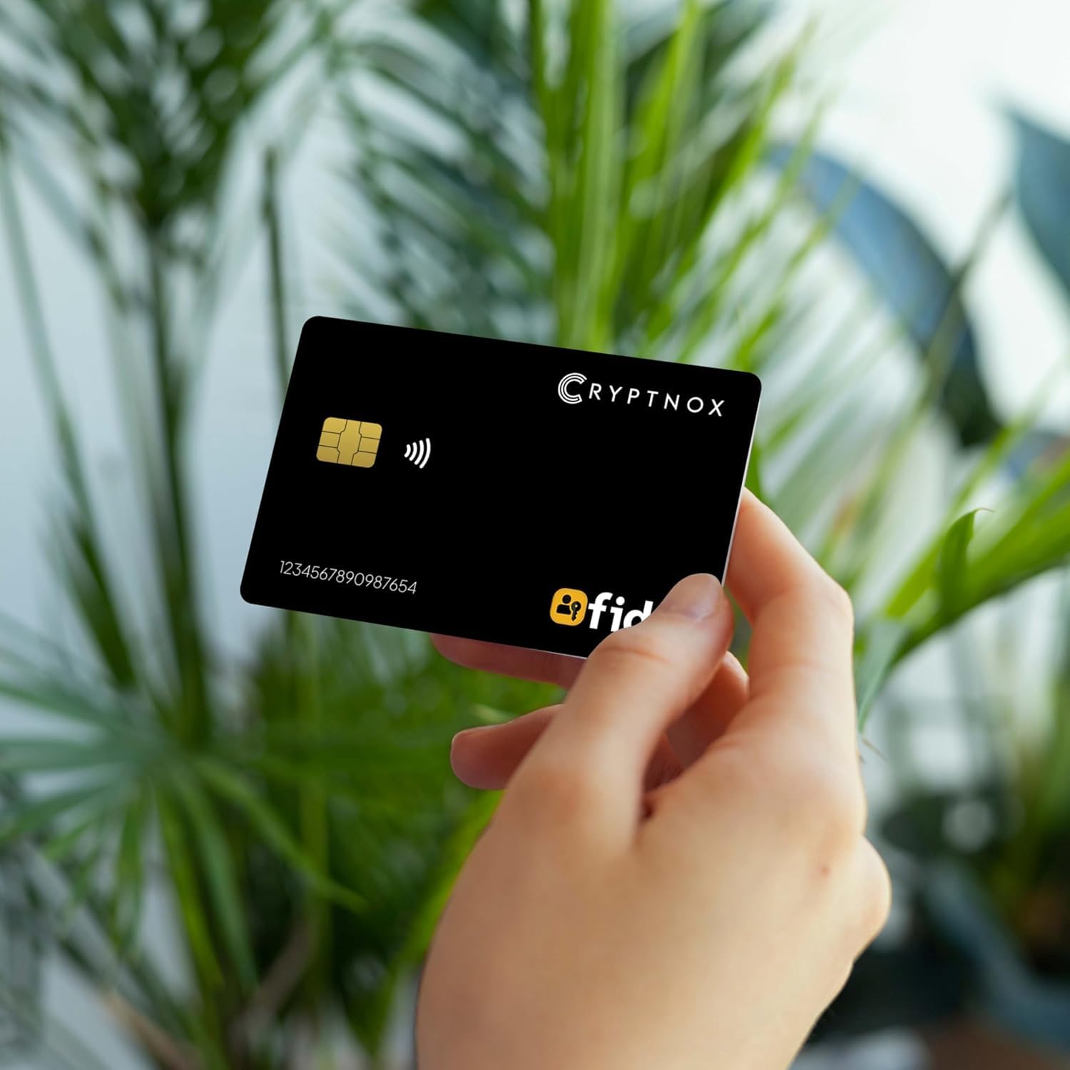 FIDO2 NFC karta bezpieczeństwa, certyfikat FIDO2 Level 1, logowanie bez hasła i 2FA przez NFC lub Contact, działa z systemami Windows, Mac, iOS, Android, karta logowania Ultra Slim Tap