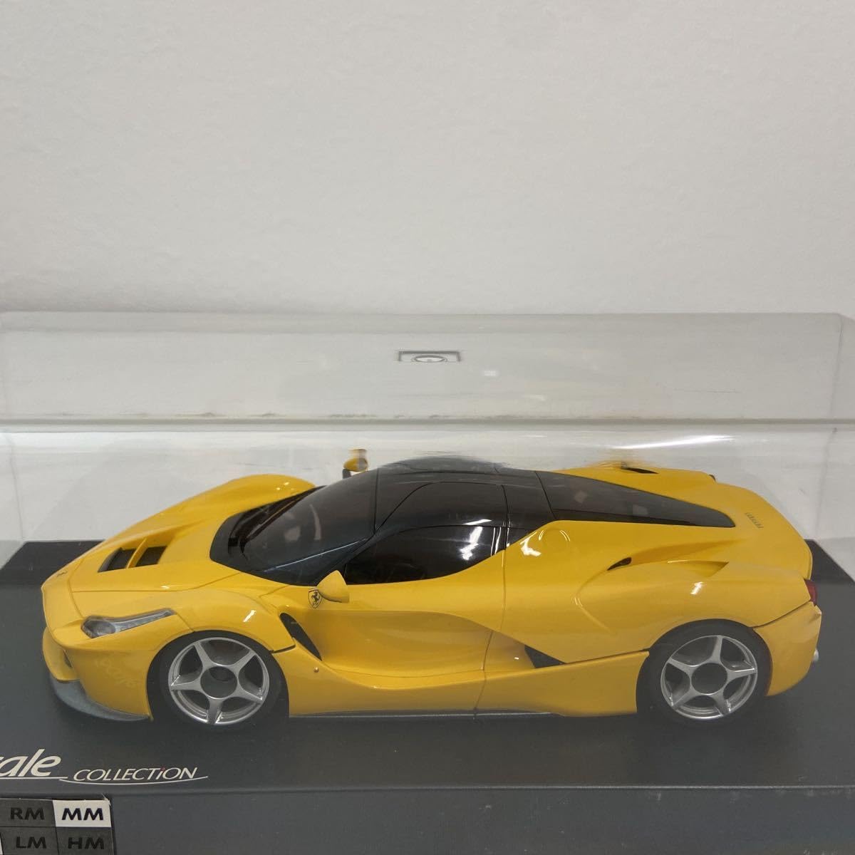 ミニッツ　オートスケールコレクション　ラフェラーリ Amazon.co.jp: 京商 MINI-Z FERRARI LaFERRARI White ミニッツ