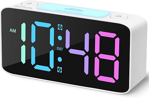 Cadmos Reloj despertador súper fuerte para adultos que duermen pesadamente, reloj digital con luz nocturna de 7 colores, volumen ajustable, cargador