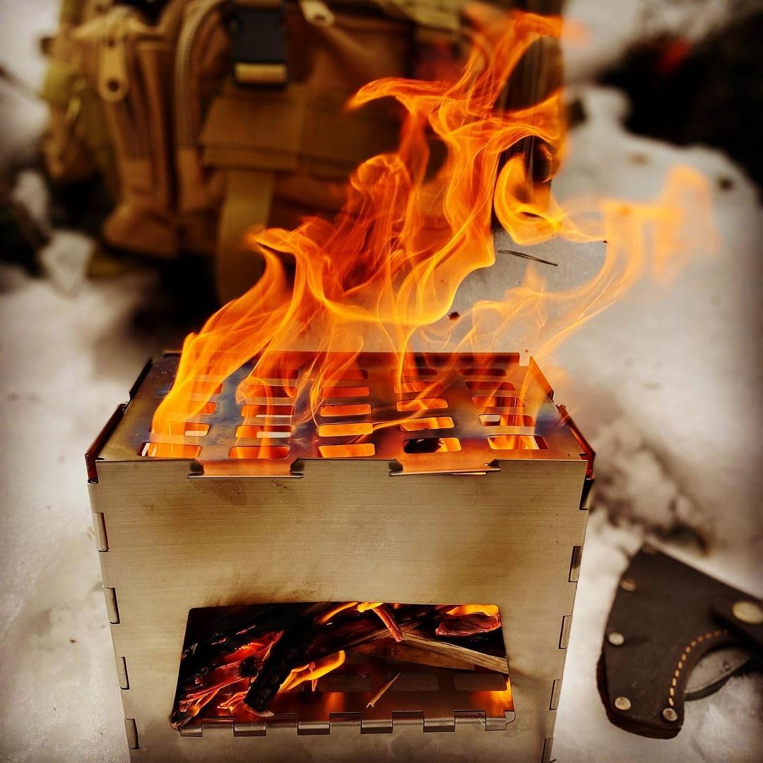 Winnerwell Backpack Stove Titanium, ultraleichter faltbarer Holzkocher aus Titan, Campingkocher mit Hitzeschutz-Boden, kompakter Outdoor Kocher für Trekking, Bushcraft & Backpacking