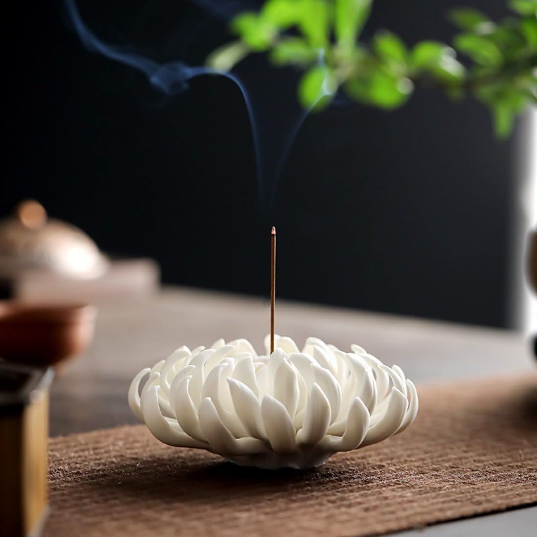 Ceramic Chrysanthemum Shape Incense Burner Stick Holder Aromatherapy Line Incense Base Table Craft Ornaments Tearoom,Yoga,Office (White,L)