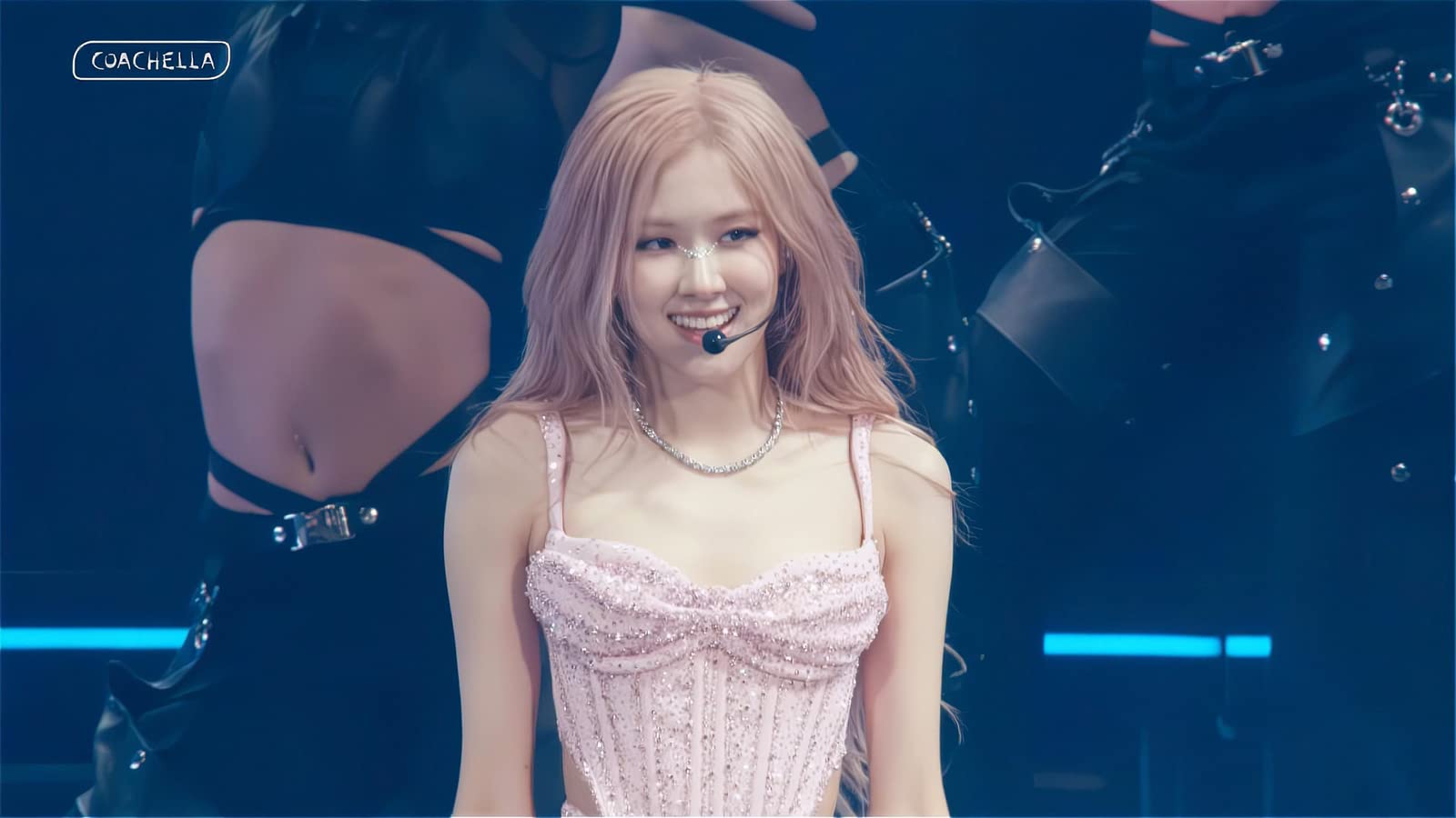 Amazon.co.jp: BLACKPINK 2023 DVD BLACKPINK LIVE AT COACHELLA