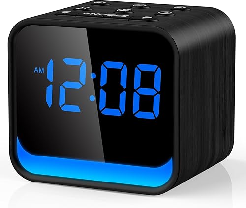 HOUSBAY Reloj despertador de radio de madera, pantalla regulable para reloj de un vistazo, luz agradable para dormir, alarma natural y radio FM de