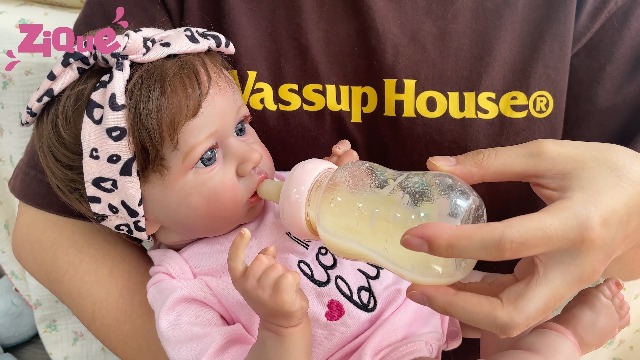 Watch ZIQUE Reborn Baby Doll Saskia on Amazon Live