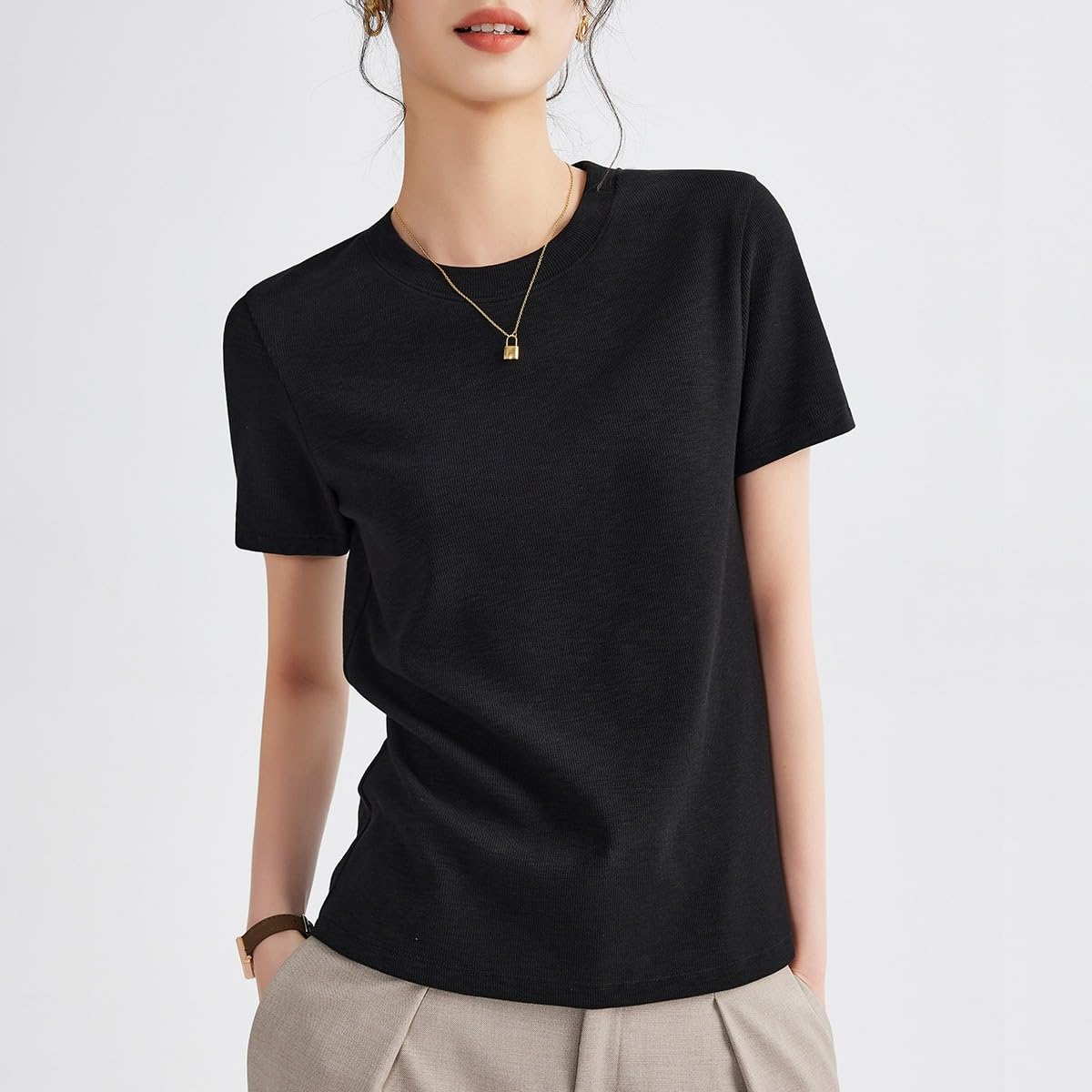 T-shirt da donna in cotone girocollo a maniche corte