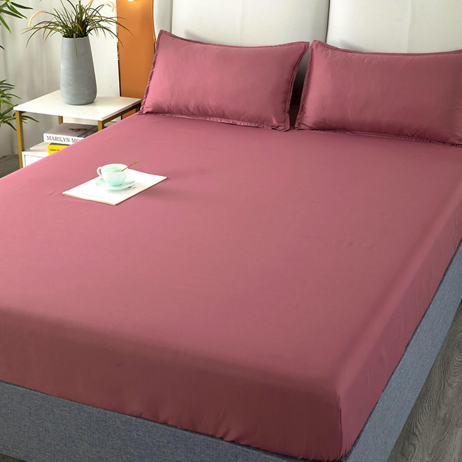 KnSam 200 x 220 cm, prześcieradło z 2 poszewkami na poduszki, zestaw 3-częściowy, dżersej, prześcieradło z gumką, pikowane, jednokolorowe, komfort spania, poliester, bawełna, narzuta dzienna, fasolowy