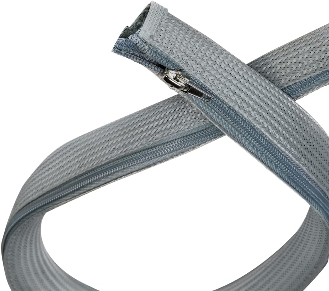 Close-up view of the zipper mechanism on the LogiLink KAB0074 cable sleeve, showing the zipper pull and teeth.