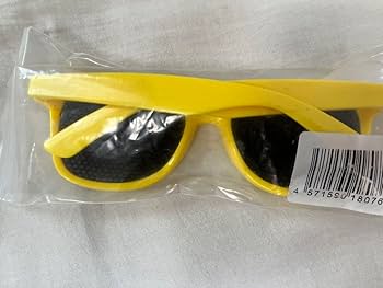 Amazon.co.jp: ぷりっつ サングラス 6時のおやつ : おもちゃ