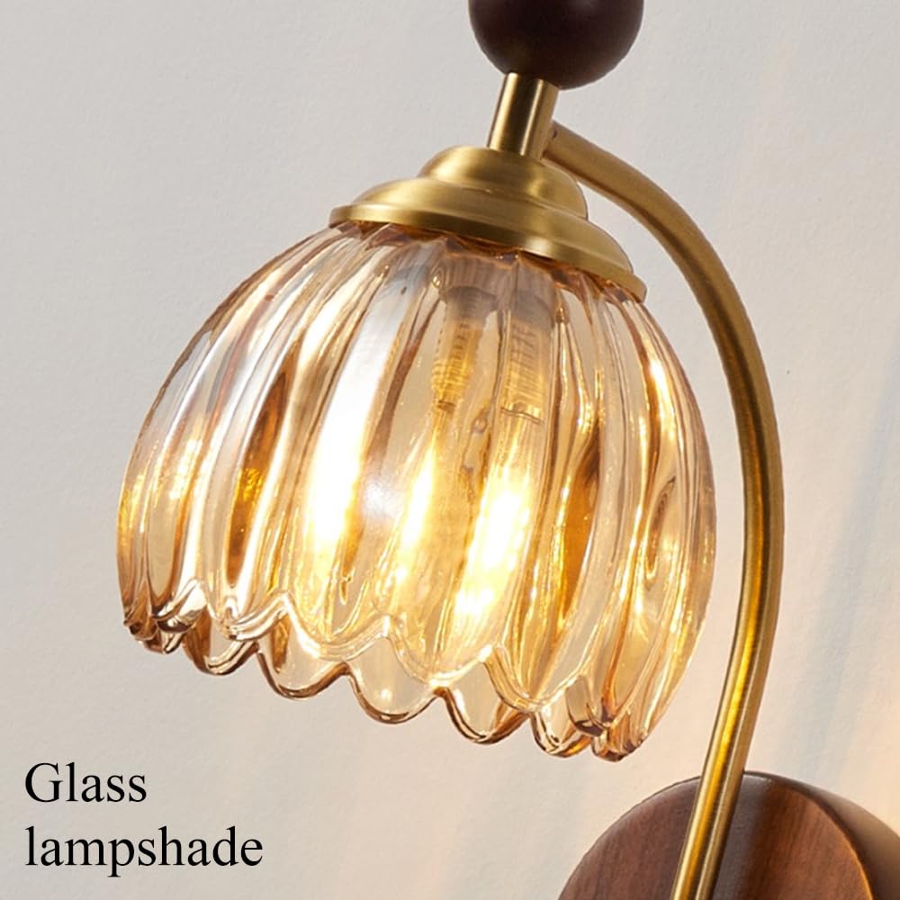 Applique da Parete Vintage in Ottone di metà secolo con Paralume in Vetro ambrato, Lampada da Parete Moderna retrò con Interruttore a Tirante, Lampada da Parete per Interni cablata per Camera da