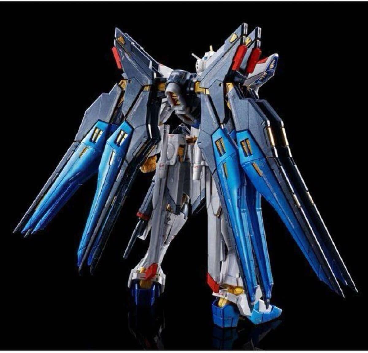 ストライクフリーダム・デスティニーガンダム［チタニウムフィニッシュ