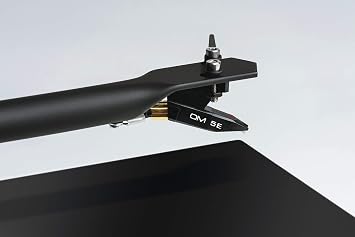 Pro-Ject T1 BT Turntable with Phono Preamp and wireless audio streaming (Black)