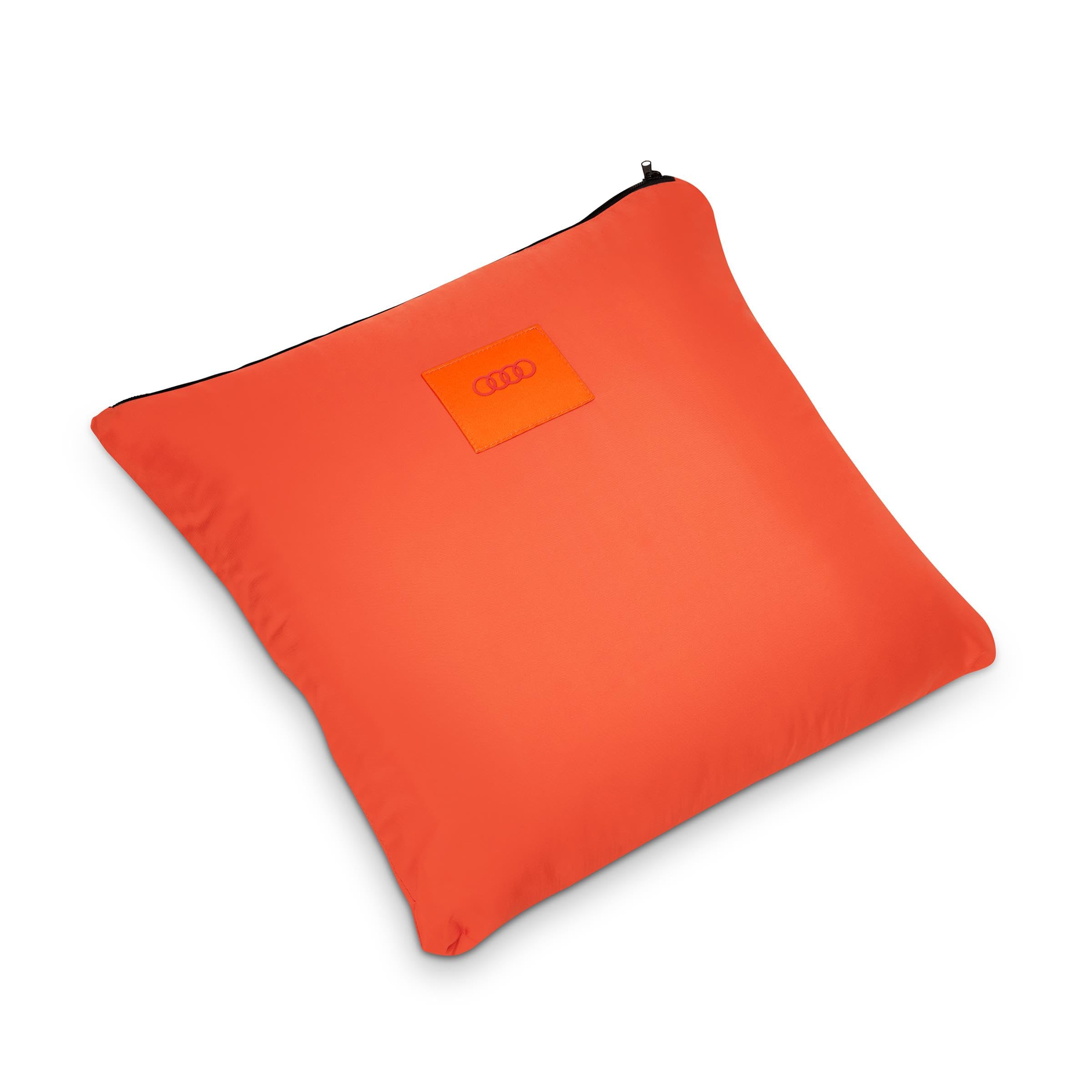 Audi 3292400300 Couverture d'extérieur Fonctionnelle avec Logo à Anneaux et imprimé Manifesto Orange/Marron