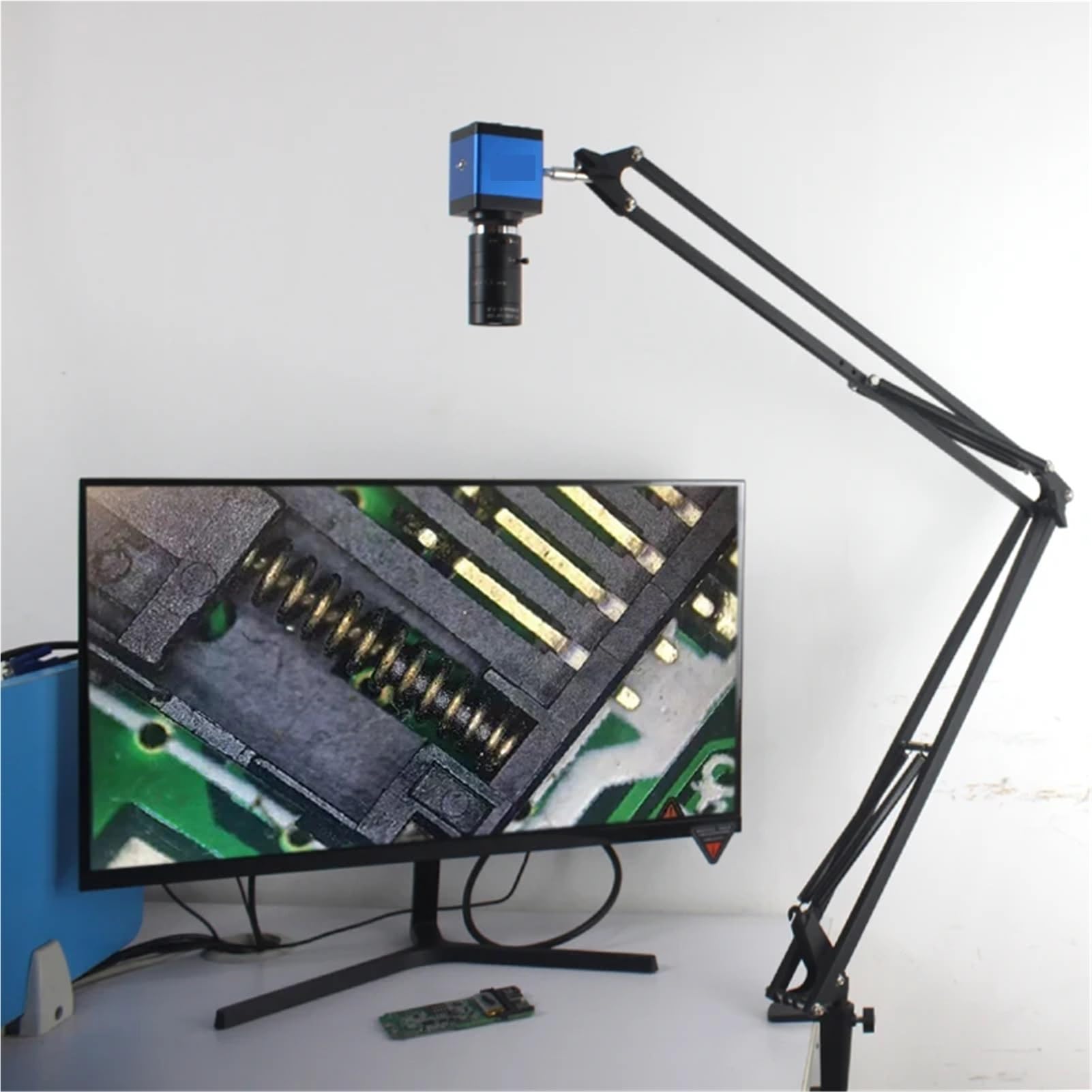 Videocamera Digitale per Microscopio Industriale con Doppia Uscita Hdmi Vga 1080P E Obiettivo Fisso 6-60 Mm.