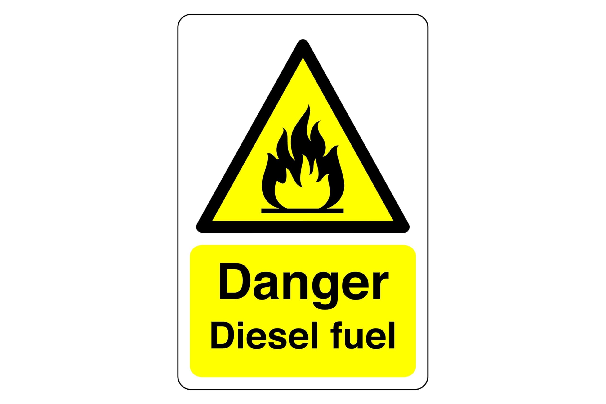 Danger Diesel fuel sign - 1.2mm Rigid plastic for indoor/outdoor usage (400mm x 300mm) Viewing Distance within 14m.