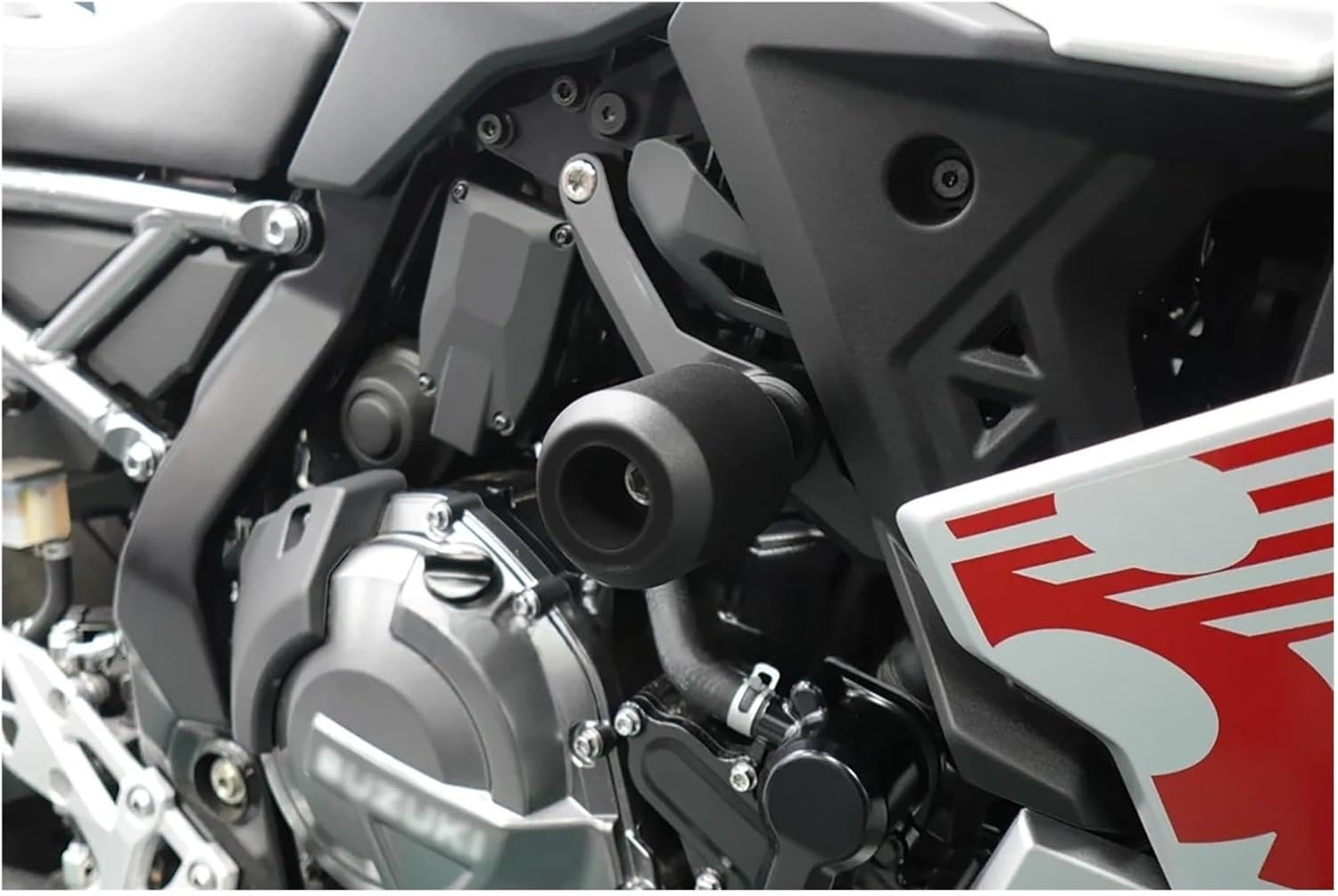 Motorcycle Frame Sliders GSX-8R 2024 for Suzuki GSX-8S GSX 8S 8R 2023-2025 Motorcycle Falling Protection Frame Slider Fairing Guard Crash Pad Protector