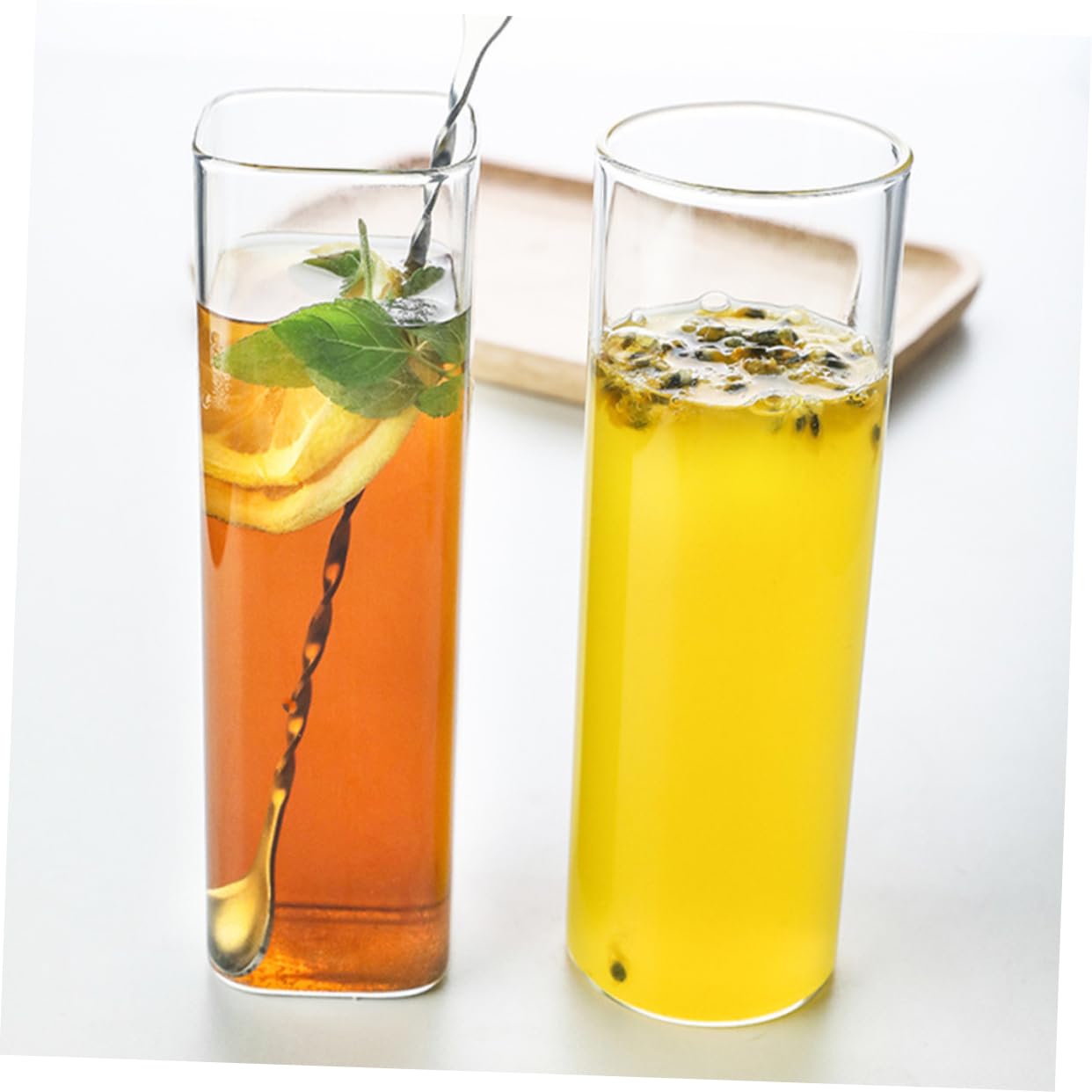 Set 2 Bicchieri per Cocktail e Caffè Freddo in Vetro da 600ml, Multiuso e Pratici per Party e Banqueting, Design Creativo e Stile Elegante