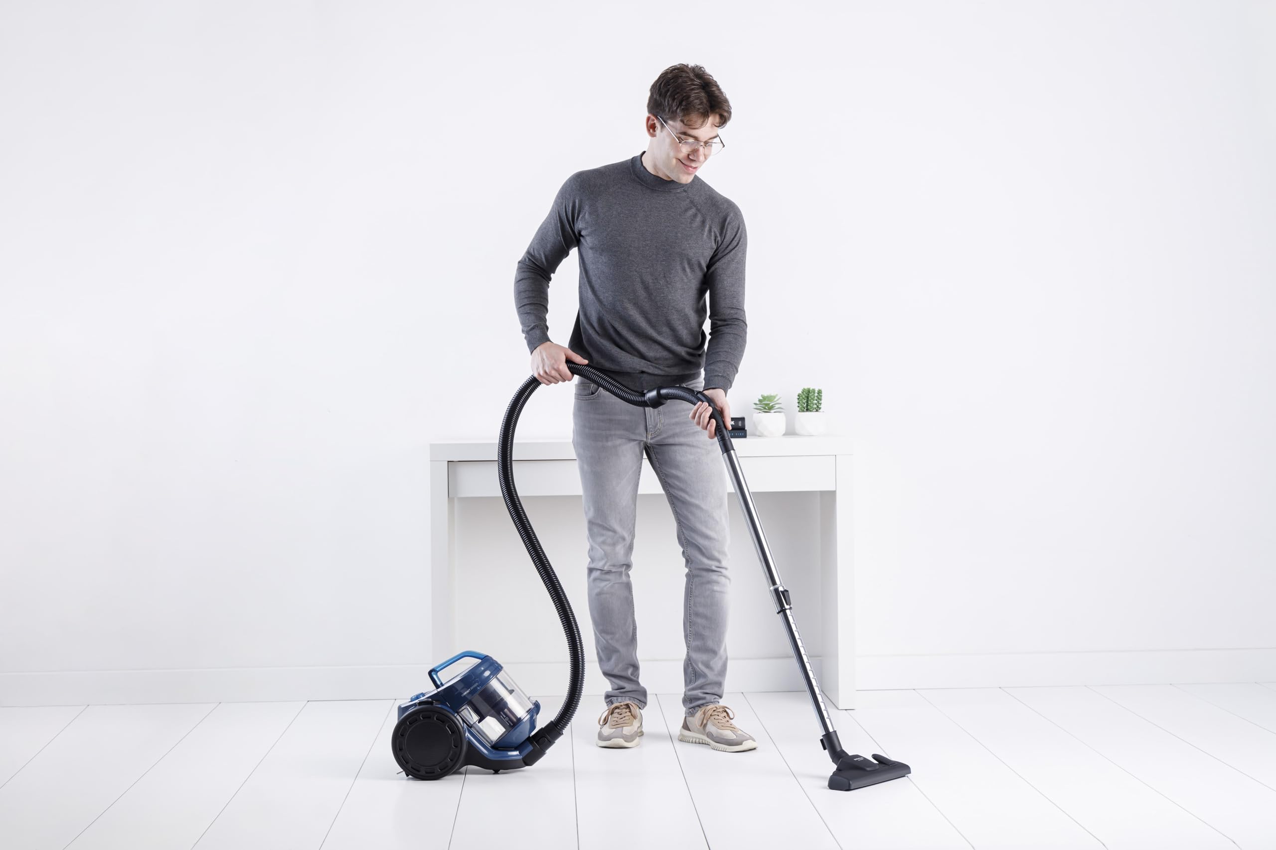 Taurus Homeland Cyclone Animal - Aspirador de Trineo sin Bolsa, 800W, 18Kpa succión, filtrado ciclónico + Hepa, Zapata depósito 2L, Cable 5m, Zapata Dual Pro Air, Zapata Animal Mini Turbo Brush