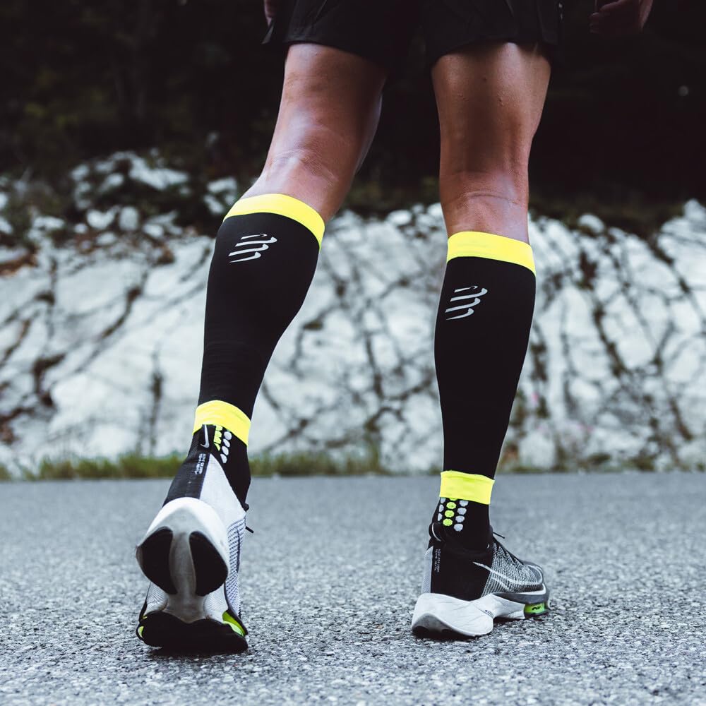 COMPRESSPORT R2 3.0 Flash Vêtements de Compression Unisexe Adultes Noir/Jaune Fluo (Multicolore), 42-46cm