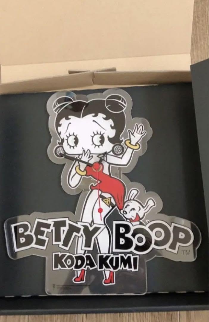 【箱あり】倖田來未　ベティコラボ　掛け時計 Amazon.co.jp: 倖田來未 ベティ コラボ 時計 : ホーム＆キッチン