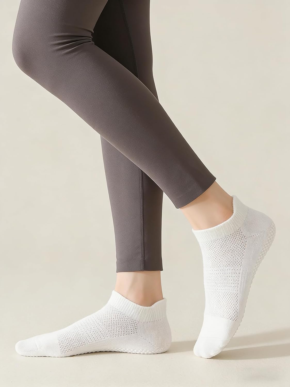 XuoAz Pilates Socks for Women Yoga Socks with Grips Non Slip Athletic Crew Socks for Barre Hospital Barefoot 4 Pairs